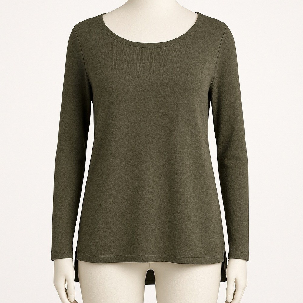 Vince 100% Wool Long Sleeve Top Size M Green Flowy Quiet Luxury Earthy Staple